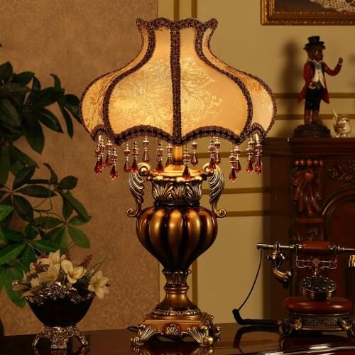 XIRIGHT 31x51cm European Style Living Room Table Lamp Luxury Creative Sofa and Tea Table Lamp for Bedroom Bedside Table Lamp