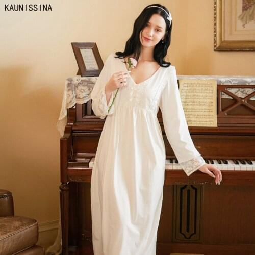 Ladies Nightgown Nightdress Vintage Sleepwear Dress Embroidered Long Sleeves Homewear Sweet Woman Princess Nightgowns Autumn