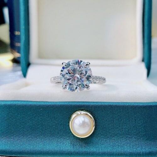 Classic 925 Sterling Silver Womens Ring Simulated Moissanite Diamond Round cut AAAAA Cubic Zirconiat For Wedding Fine Jewelry