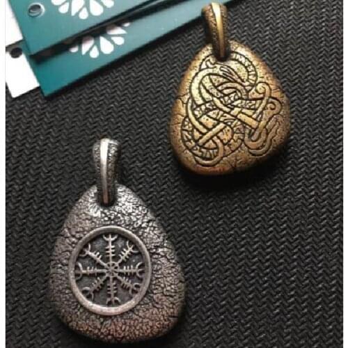 Landseis 10pcs viking men pendant norse Icelandic Vegvisir symbol necklace A Protection Symbol Pendant, Magical Staves Compass
