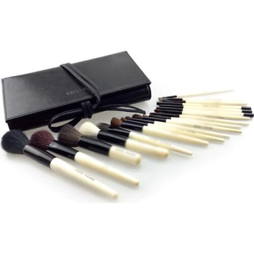 Deluxe BB 18Pcs Makeup Brushes Set Professional Classic Beige Wood Natural Animal Goat Hair Make up Brush Set with Bag