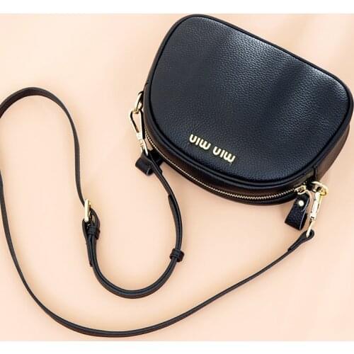 Leather slung bag ladies round bag 2021 new fashion Joker soft leather shoulder mother small