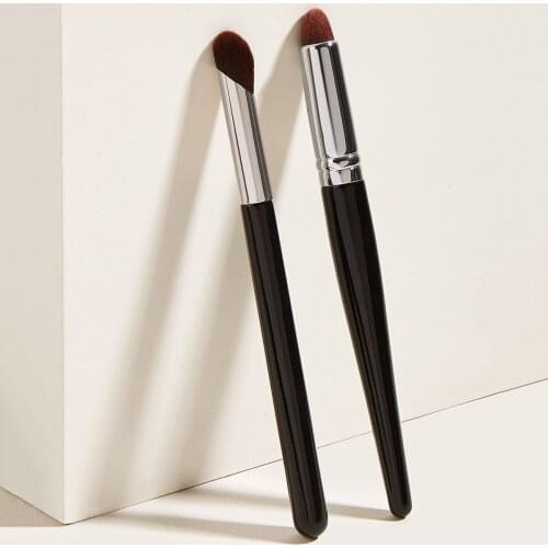 2Pcs Color Base Correction Makeup Brush Large Concealer Brush Liquid Shadow Facial Detail Application Professional Makeup Tool