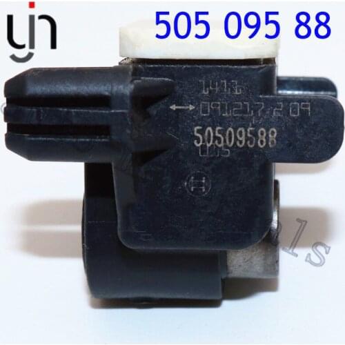 Genuine Fi at Do lo Al fa Ro me La ncia Front Impact Crash Sensor OEM 50509588