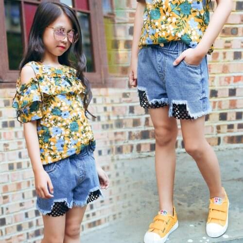 Girls shorts summer Korean wild thin section hot pants childrens pants girls summer jeans