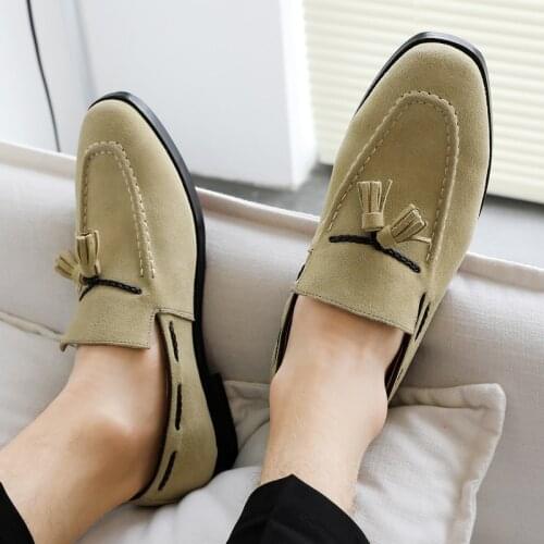 Yomior Brand Fashion Cow Suede Men Shoes Vintage Italian Formal Dress Leather Shoes Wedding Flats Tassel Loafers Driving Shoes