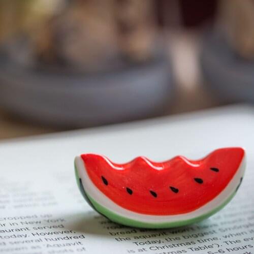 2pcs/Set Cute Red Watermelon/Tomato Ceramic Decorative Chopsticks Holder Rack Spoon Fork Rest Kitchen Tableware