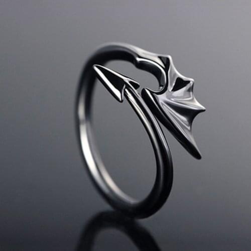 Black White Couple Paired Rings for Lovers Fashion Punk Finger Ring Gothic Evil Vampire Wings Arrow Ring Womens Jewelry