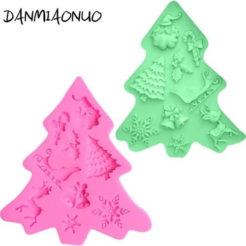 Christmas Silicone Mold Christmas Tree Santa Reindeer Mould Soap Silicone Cake Mold Fondant Chocolate Cake Decorating Tool A1101