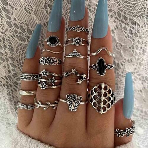 17 Pcs/Set Vintage Rings Set Bohemian Flower Leaf Star Grid Irregular Silver Color Finger Ring Beach Party Women Sexy Jewelry