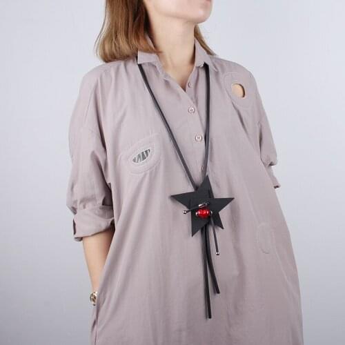 YD&YDBZ Red Heart Pearl Pendant Necklaces For Women Luxurious Geometric Foam Statement Necklace Sweater Chain Minimalist Jewelry