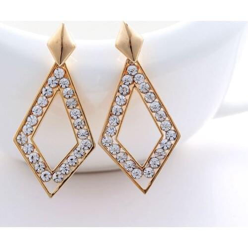 2021 New Earrings Simple high-end earrings Crystal from Swarovskis Wholesale Women Fine Jewelry Fit Party For female