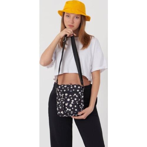 Womens Black Shoulder Bags Daisy Modern Flower Design Quality Fabric Smooth Planting Casual Cheap Fiat