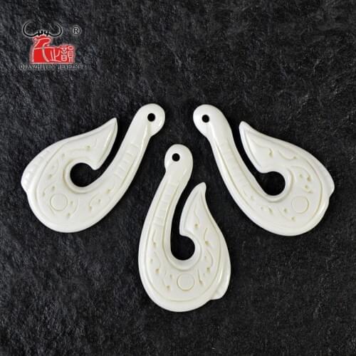 3PCS Handmade Carved Yak Bone FISHHOOK Maori Pendant New Zealand Style Bone white Beads DIY Jewelry Accessory 40mmX22mm