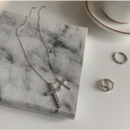 Miuoxion Wholesale Retro Inlaid Zircon Cross Necklace Simple Personality Jewelry Fashion For Women Feature Nmour Charm Gift