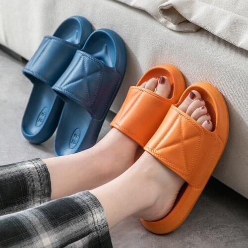 New Slippers Lovers Summer Indoor Shoes Bath Platform Bathroom Slippers