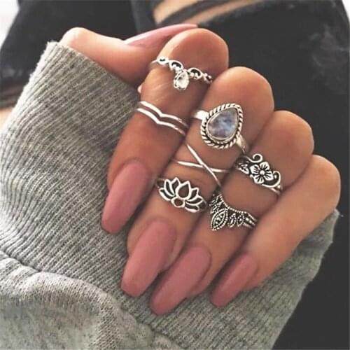 7Pcs/set Bohemian Ring Set Women Retro Flower Charm Hollow Lotus Rings Wedding Party Jewelry Accessories Gift