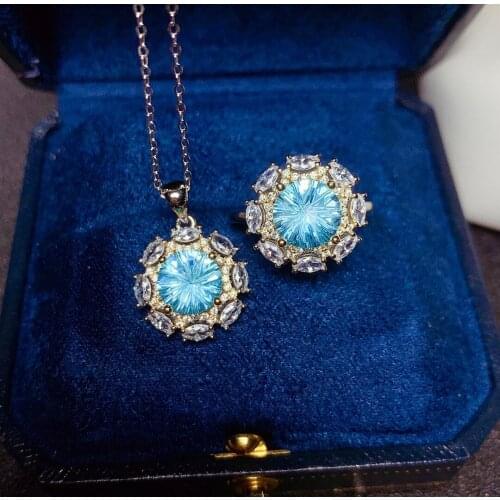 New Sky Blue Topaz Jewelry Set Inlaid Gemstone Ring Pendant for Women Choker 925 Silver Firework Cut Two-Color Plating Necklace