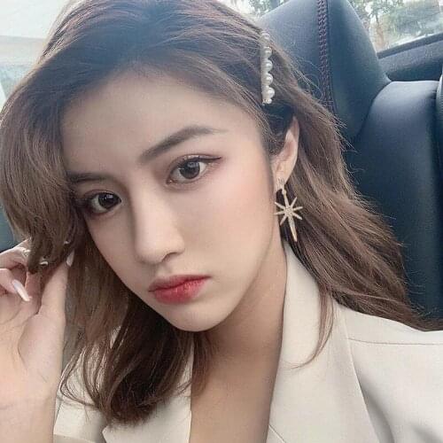 Shiny Cubic Zircon Star And Moon Earrings New Fashion Good Quality Hoop Earrings For Women Girls Jewelry Boucle Oreille Femme