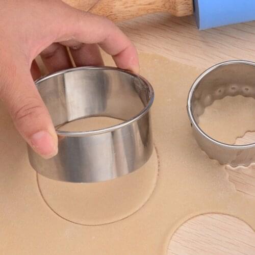 3Pcs Cookie Pastry Maker Dumplings Cutter Kitchen Gadgets Dumplings Wrappers Molds Round/Flower Shaped Stainless Steel Molds