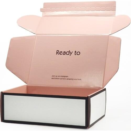 China Supplier Design Luxury Box Packaging Clothing