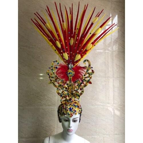 Lo spettacolo di danza copricapo di piume di accessori di abbigliamento La FESTA La Maschera IL Festival