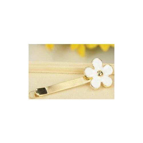 Hot New Korean Fashion cute little daisy flower hairpin headdress word folder wholesale