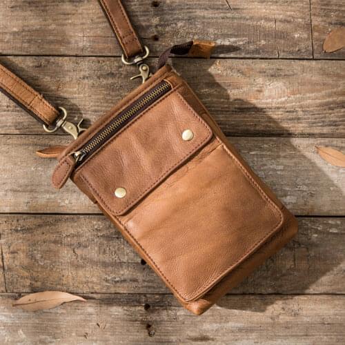 2020 New Japanese Retro Leather Small Bag Messenger Bag Leather Casual Mens Waist Bag Shoulder Bag Vintage Soft Men Flap