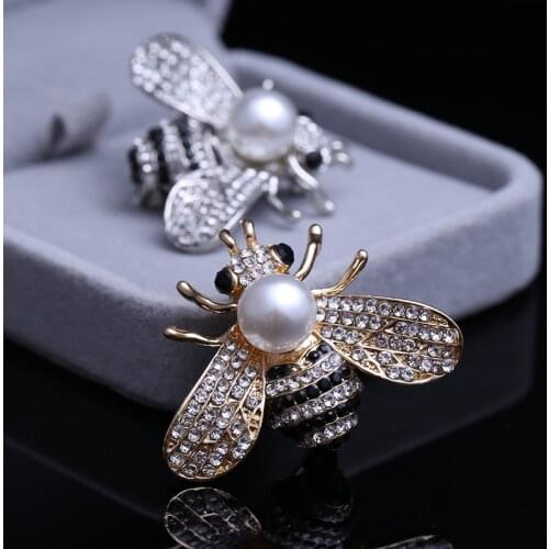 WYBU Brooches for Women Fashion Animal Horse Brooch Pin Elegant Party Coat Accessories Bee Perfume