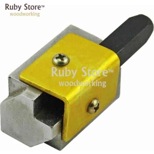 Corner Chisel for Squaring up Round Corners