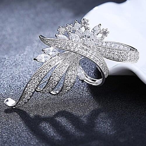Zlxgirl bridal jewelry Zircon flower brooch and pendant double jewelry for women high-end party gifts gold copper scarf pins