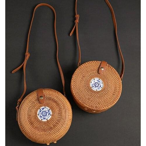 Chinese Hand Rattan Weaving Cosmetic Bag Vintage Mini Small Round Bag Simple Cheap Womens Bags Holiday Travel Beach Bags