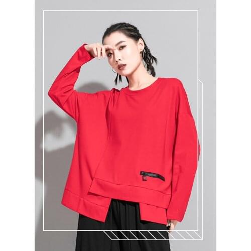 Dark black fashion brand spring and autumn stereoscopic cutting asymmetric personality T-shirt with zipper on the street