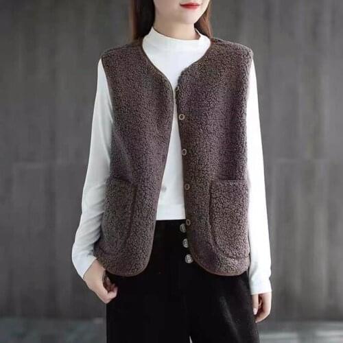 2021 Autumn Winter Womens Vest Lamb Wool Korean Version Versatile Imitation Fur One Short Girls' Button Vest Coat Casual Coffe