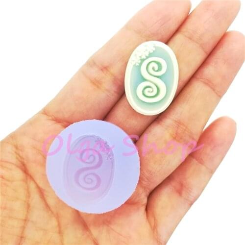 PYL941-PYL946 Letter S T U V W X Cameo Silicone Mold Fondant Cake Decoration Candy Chocolate Resin Clay Necklace Pendant Making