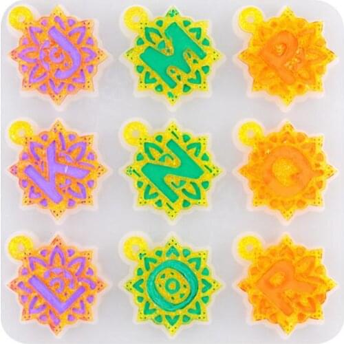 26 Letter Silicone Mold DIY Craft Glue Decoration Key Chain Lace Pattern With Hole Pendant UV Epoxy Resin Mold Jewelry Mould