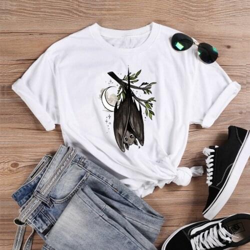 Colored moon Bats at night t-shirt women funny 100% Cotton grunge tumblr graphic hipster unisex casual Fashion tee top tshirt
