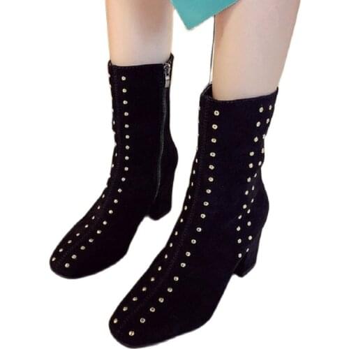 2021 Autumn and winter new rivet fashion trend slim fashion boots high heel plus velvet warm short womens boots