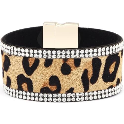 2019 New Fashion Leather Women Bracelet Horse Hair Leopard Print Magnet Buckle Bracelet For Women Original Bracelet Jewlry Gift