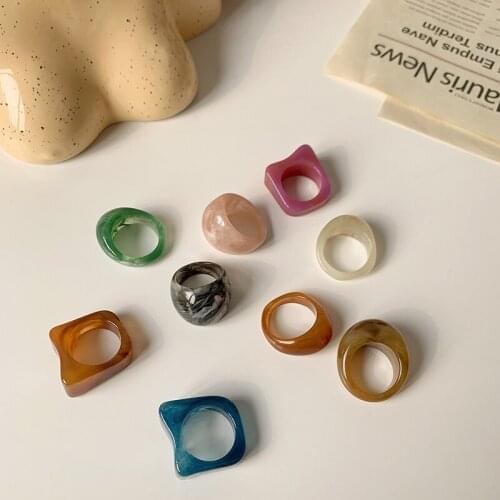 Korean Vintage Resin Rings for Women Female European and American Retro Ring INS Cold Acrylic Index Finger Ring Couple Jewelry
