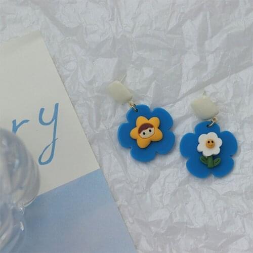 Cute earrings Japan and South Korea fun cartoon childlike three-dimensional flower blue silver needle earrings womens jewelry