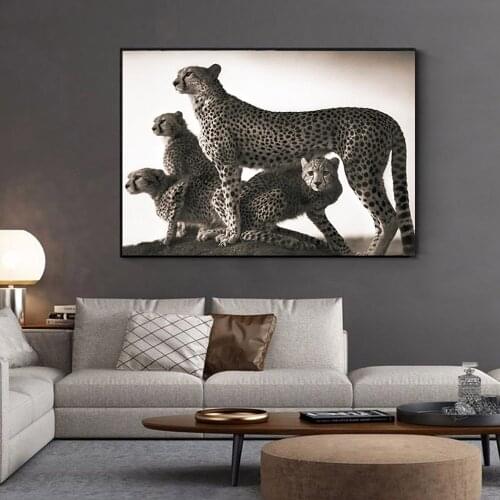 New Arrival Animal Canvas Painting Four Cheetahs Standing on Top of Hill Mdoern Fashion Posters Black and White for Living Room