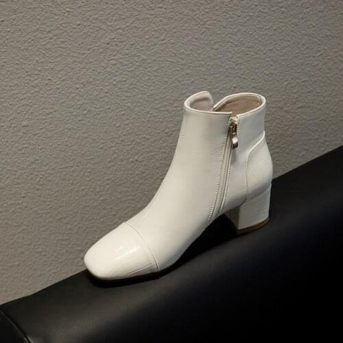 2021 Autumn Chelsea Boots Womens Ankle Boots British Style Girls Naked Boot Winter Shoes Woman Flat Boot