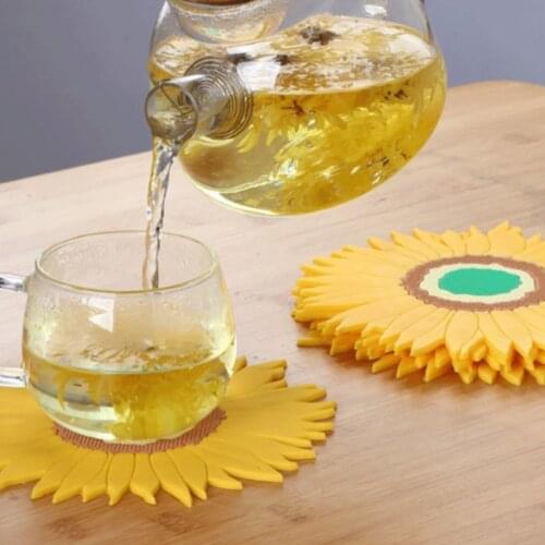 Nordic Dining Table Insulation Pads Sunflower Rubber Round Heat-Proof Non-Slip Mats Kitchen Multi-Function Insulation Placemats