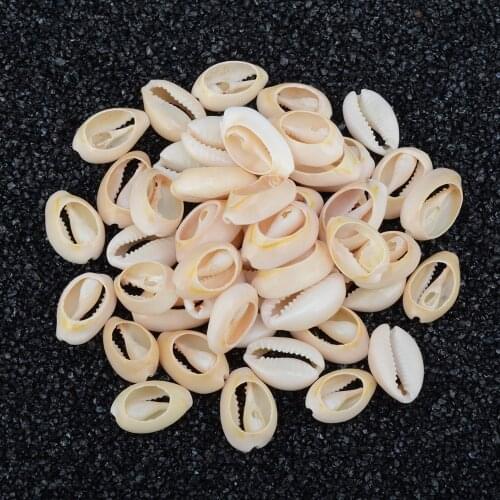 50pcs 1.8-2cm Small Bulk Cut Beach Sea Natural Shell Conch Beads Cowry Cowrie Tribal Jewelery Craft Accessories holes DIY PAT32