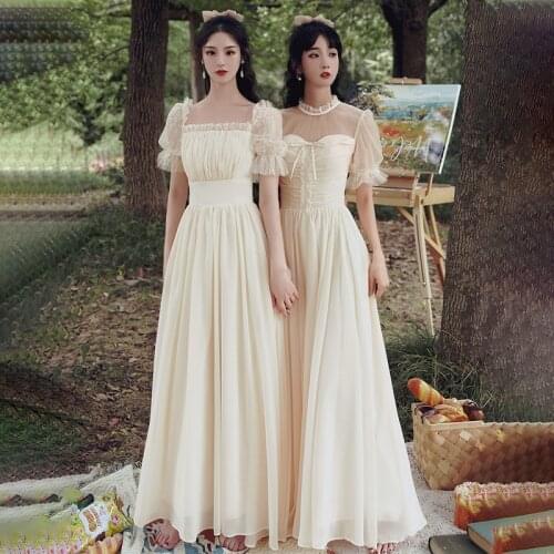 Bridesmaids Dresses Illusion Sleeveless V-Neck Pleat Lace Tulle Spaghetti Straps Luxury Champagne Women Wedding Party Gown E403