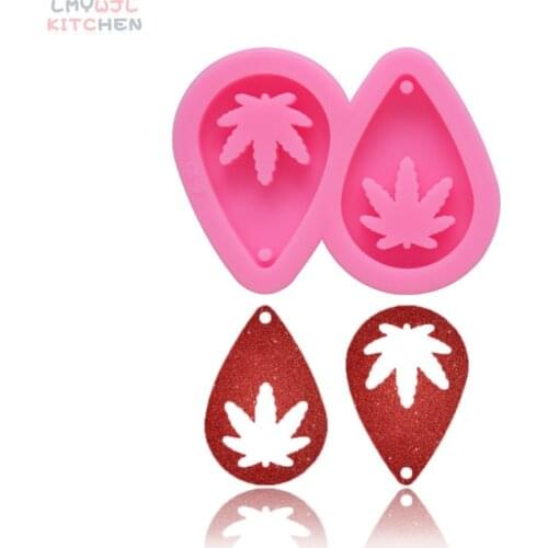 DIY Silicone Mirror Epoxy Maple Leaf Shape Keychain Pendant Mold Used To Make Biscuit Fondant Cake Baking Mold Resin Mold