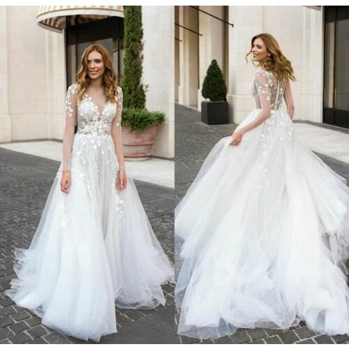 2020 Bohemia Wedding Dresses Jewel Long Sleeves Appliques Lace Bridal Gowns Custom Made Button Back Sweep Train A Line Wedding D