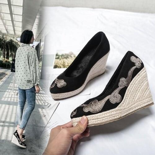 2021 Princess Kates Same Suede Wedge Single Shoes Womens Printed Embroidery Espadrilles Spring Autumn New Sandals High Heels