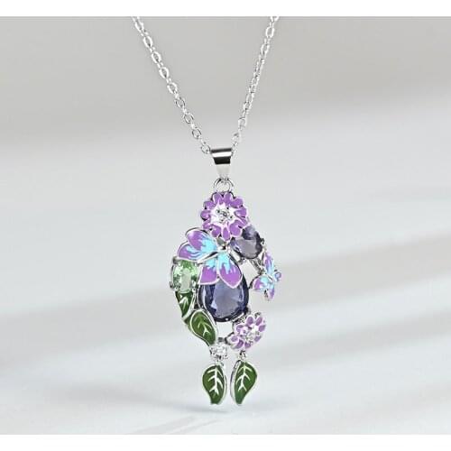 Charm Geometry Jewelry Fashion Enamel Butterfly Flower Pendant Exquisite Necklace Womens Wedding Anniversary Accessories Chain